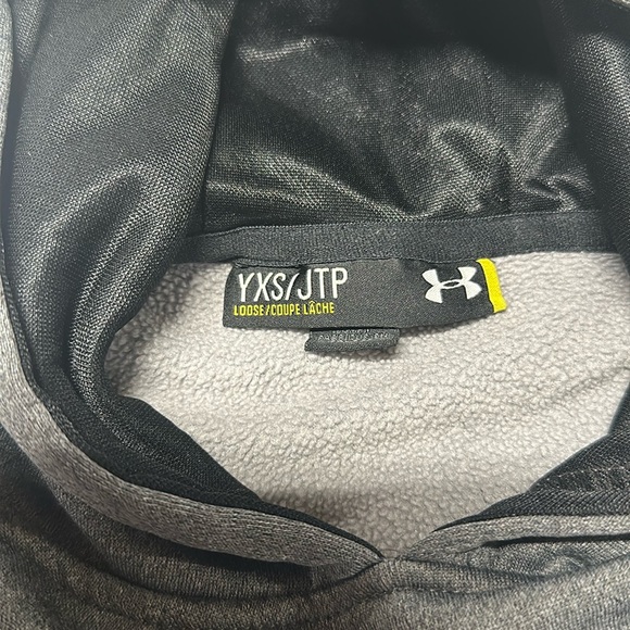 Boys Gray & Black UNDER ARMOUR Hoodie size YXS - Picture 4 of 4